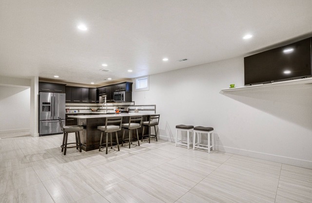 Convenient North Bend Apt: Half-Mi to Notre Dame!