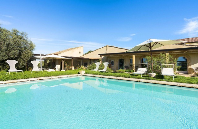 Converted farmhouse, nestled in nature, with pool
