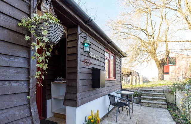Converted Old Dairy in Horsham Countryside, Amazing Location