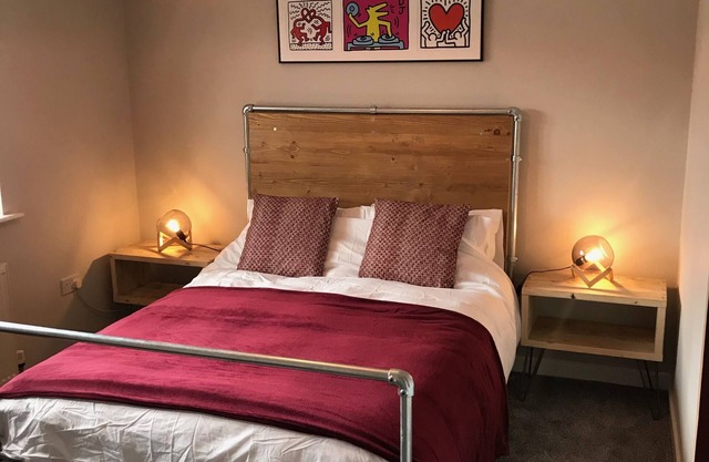Cool, funky modern two bedroomed town house