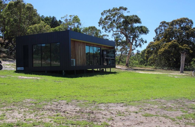 Coolibah Luxury Retreat at Softfoot Alpaca Farm in Victor Harbor