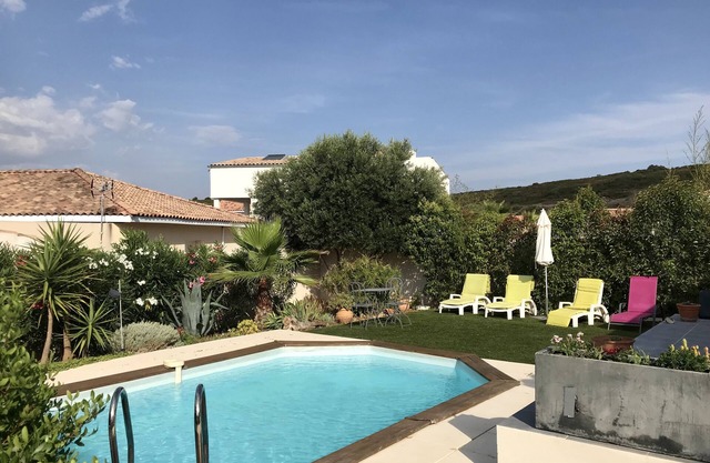 Coquette Maison Avec Piscine à 20 min de la mer