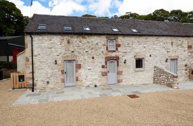 CORNER CROFT, family friendly, with a garden in Longnor