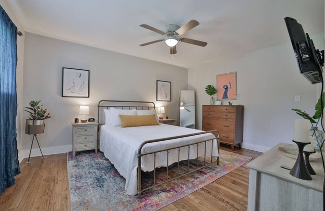 Corner Lot Charmer | Prime North Chatt (right unit)