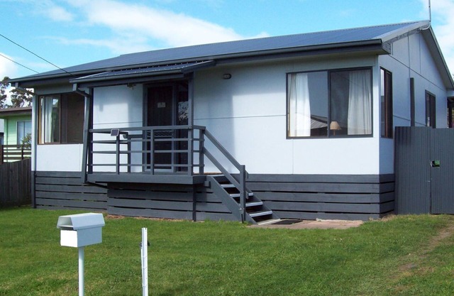 Coronet Bay Cottage Hideaway