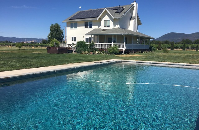 CORPORATE or FAMILY RETREAT/ORGANIC FARM