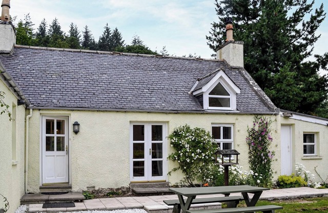 Corrennie School Cottage