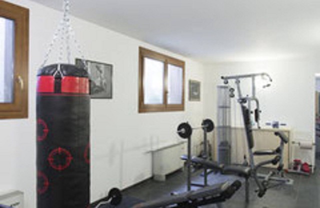 Cortina Room.