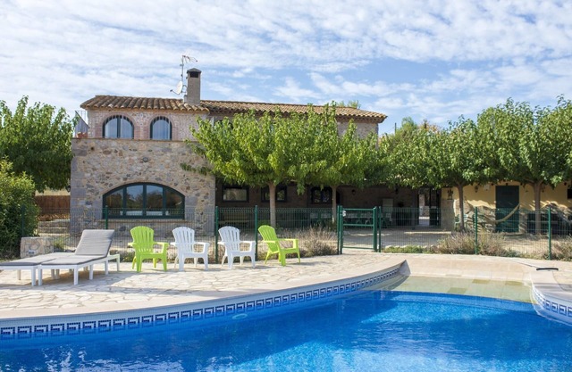 Costa Brava Apartment, Casa Empordà, private pool, barbecue, beaches