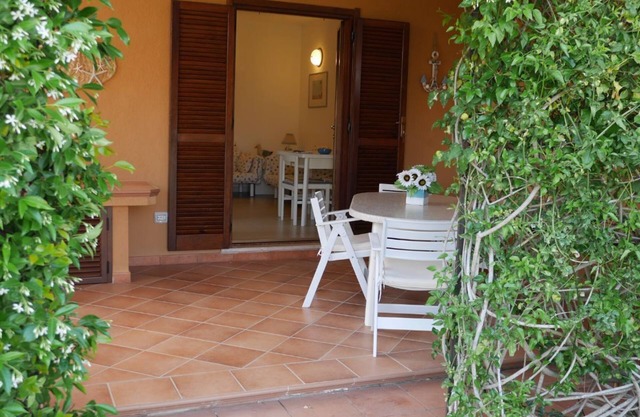 Costa Rei 150 m from the sea, air-conditioned townhouse with garden