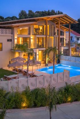 Costas Luxury Villas - Costa's Villa