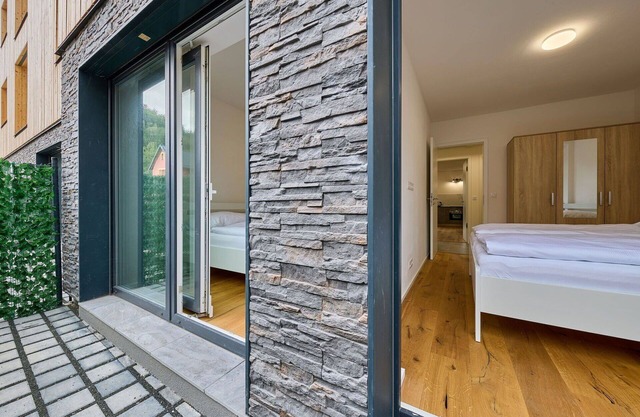 Cosy apartment for 4 people with WIFI, TV, terrace, pets allowed and parking
