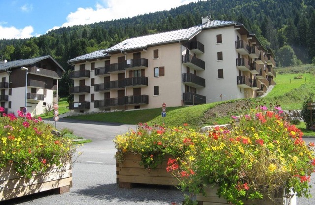 Cosy apartment at the foot of the slopes and in the heart of Lélex