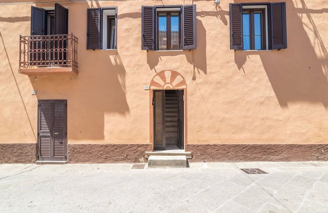Cosy apartment for 4 people with WIFI, A/C and TV