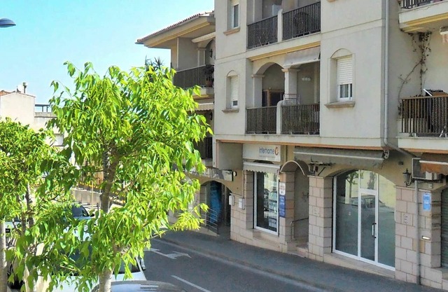 Cosy apartment for 6 people with A/C, WIFI, TV and terrace