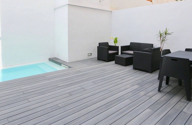 Cosy apartment for 7 people with WIFI, A/C, private pool, TV, terrace and parking