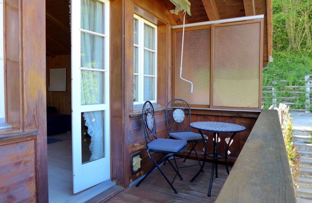 Cosy apartment for 4 people with WIFI, TV, balcony and parking