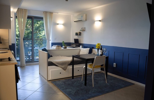 Cosy Apartment with Pool & near Beach
