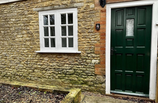 Cosy barn conversion in quiet village location within 5 minutes of Bicester.