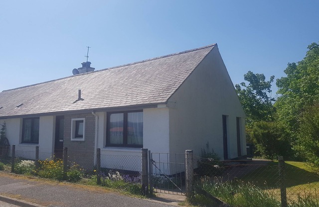 Cosy Bungalow in the village of Lochcarron,Highlands of Scotland