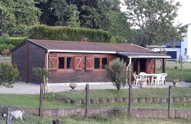 Cosy Chalet: Tranquility, Nature & Adventure near Aurillac