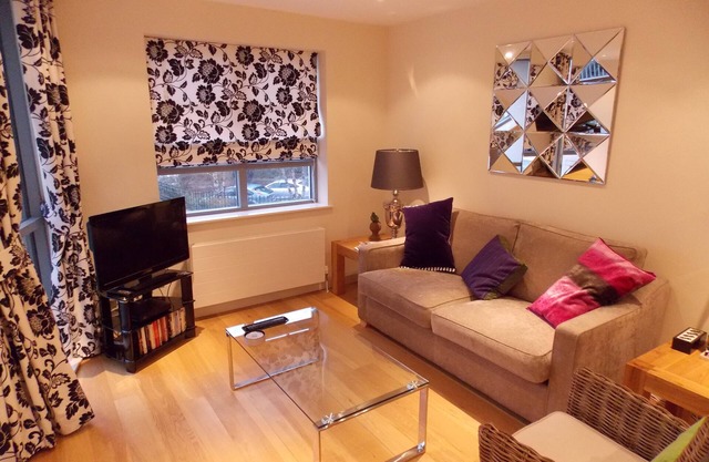 Cosy City centre apartment with free WiFi.