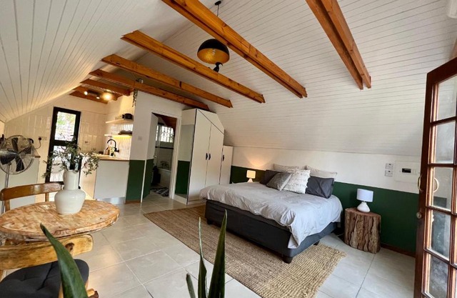 Cosy City Cottage
