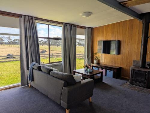 Cosy Connewarre Cottage