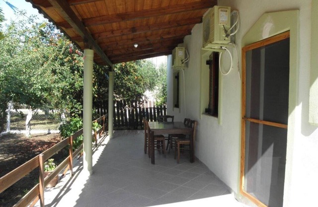 Cosy cottage house in Mavrovouni beach