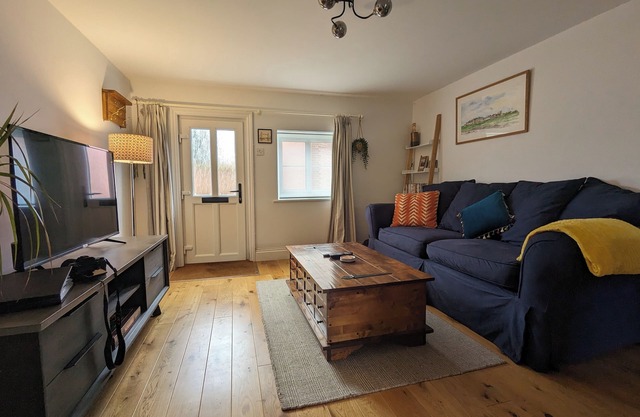 Cosy cottage in Framlingham town - 25min to coast
