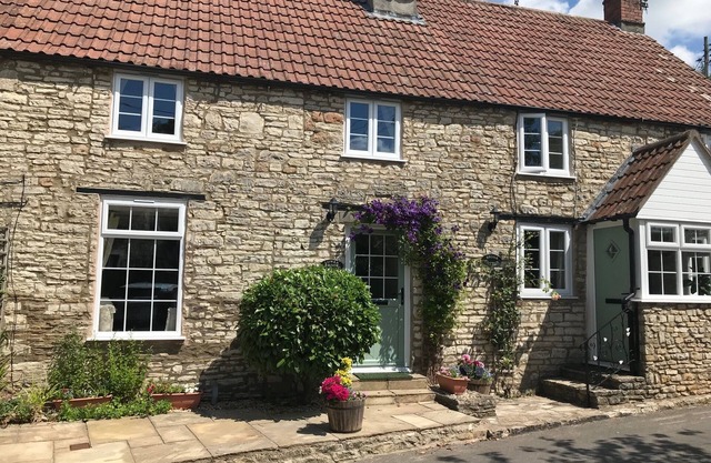 Cosy Cottage In Village Location Surrounded By Beautiful Countryside