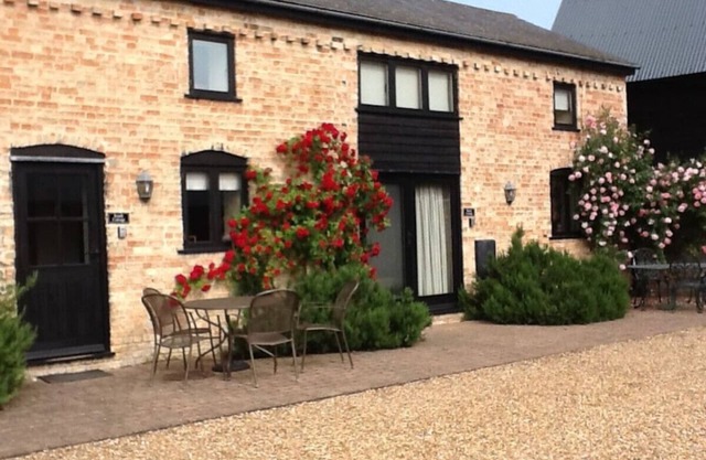 Cosy farm cottage in charming peaceful village