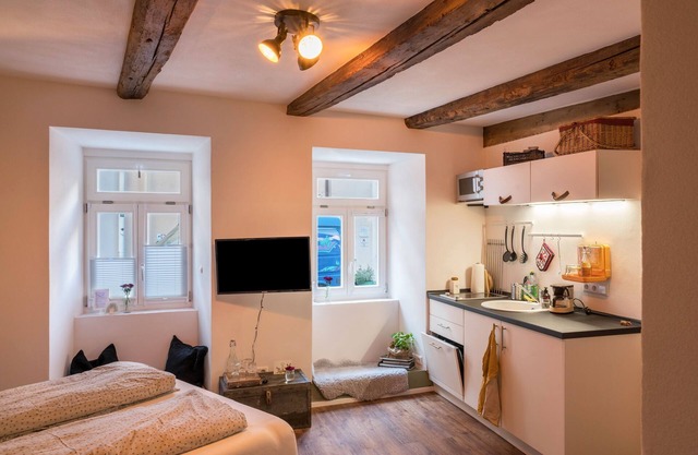 Cosy Holiday Apartment "Sankt Johann I" in Old Town Centre with Terrace & Wi-Fi