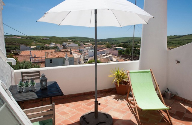 Cosy house with fantastic view Raposeira-Vila do Bispo(137/AL)