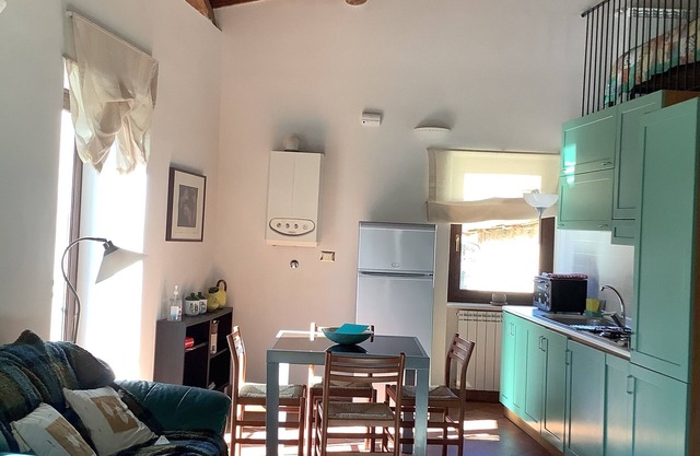 Cosy Mountain Apartment welcomes you to a rare, peaceful and relaxing retreat.