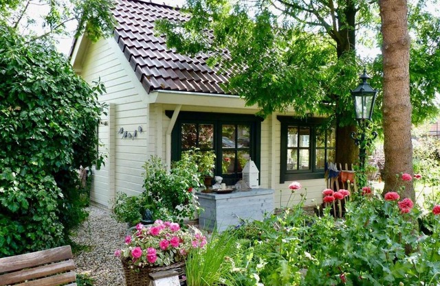 COSY & NATURAL *FIREPLACE*GARDEN*2 BIKES