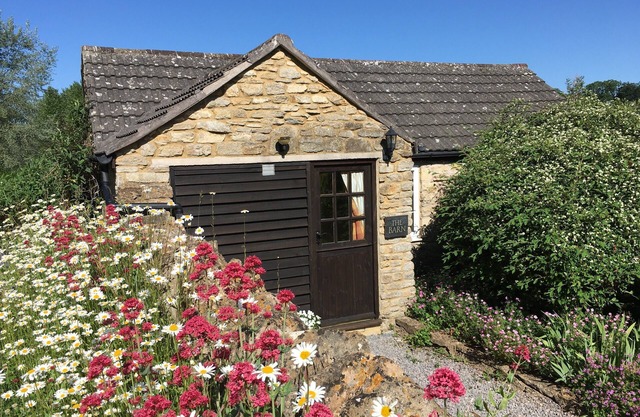 Cosy, peaceful cottage near Bath and Longleat.
