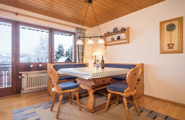 Cosy Vacation Apartment "Bergblick" with Great View, Two Balconies & Wi-Fi