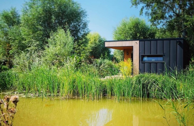Cottage au bord de l'eau