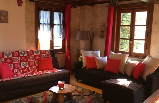 Cottage in the heart of the Chartreuse: "Cottage by the water" ***