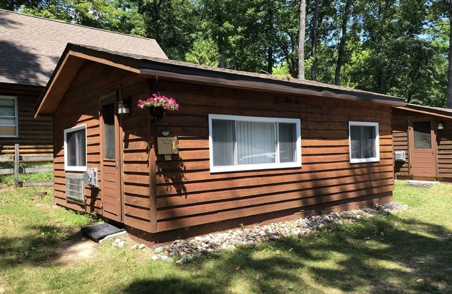 Cottage 2 by the lake