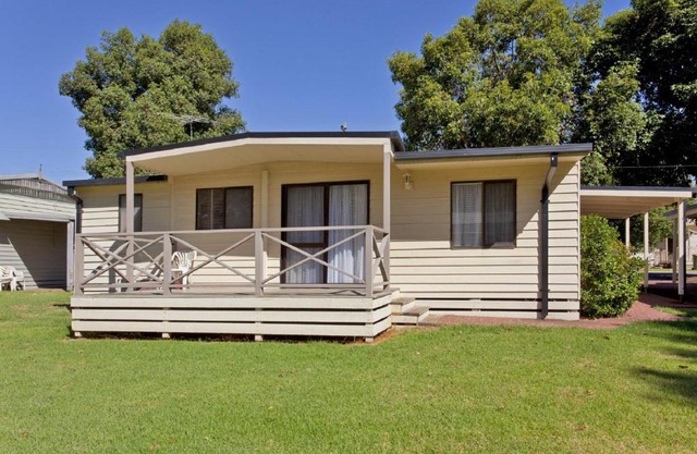 Cottage 20 - 3 Bedroom - Lake Hume Resort