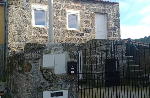 Cottage Aldeia Da Serra - historic areas of Portugal