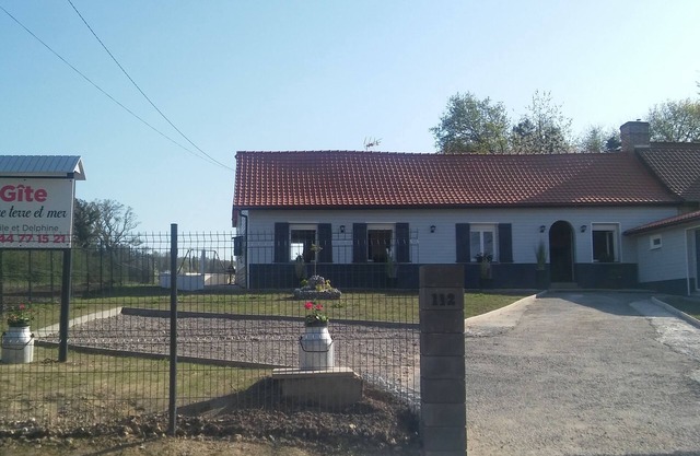 Cottage between land and sea