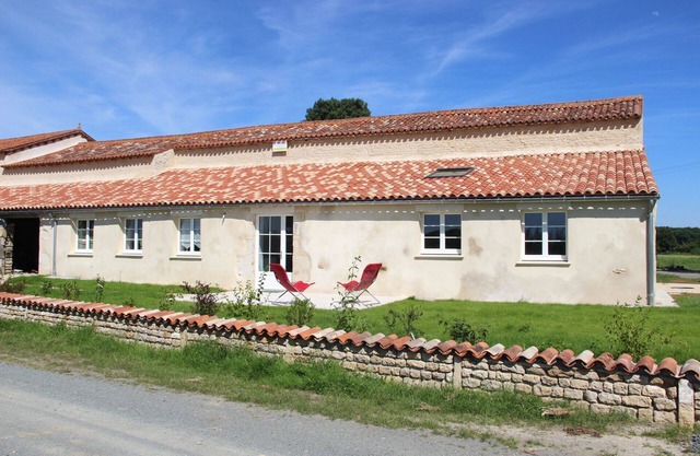 Cottage completely renovated to enjoy the quiet of the countryside.