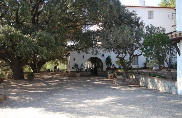 Cottage (full rental) Masia Catalana Al Bosc de Valls for 22 people