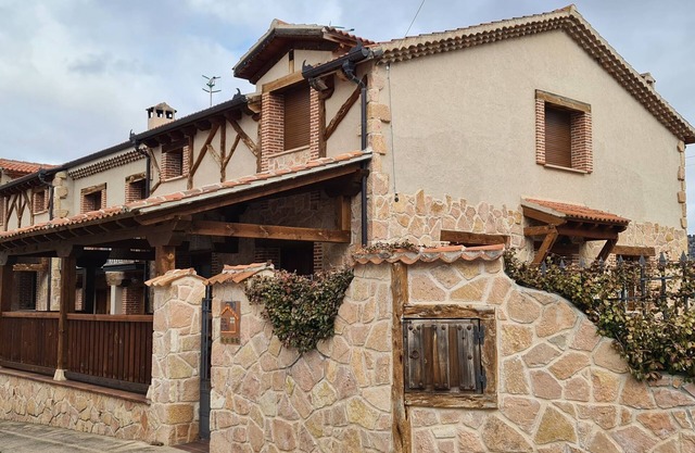 Cottage Hoces del Duratón - La Ermita! with garden and barbecue (10/12 people)