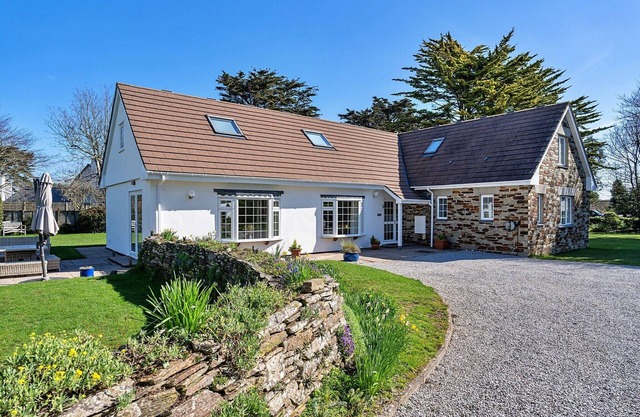 Cottage in Cornwall near Sandy Beach