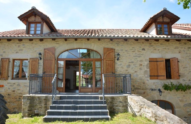 Cottage in the countryside in Sousceyrac en Quercy