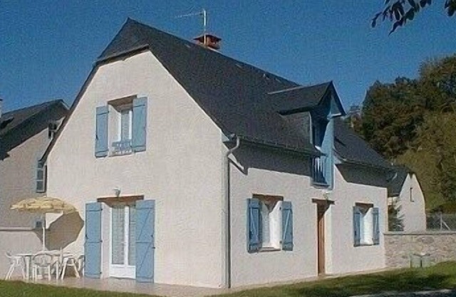 Cottage in Peyrouse, 5km from Lourdes, at the foot of the Pyrenees